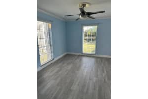 661 N University Dr 1-201, Pembroke Pines