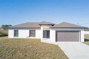 2706 72nd St W, Lehigh Acres