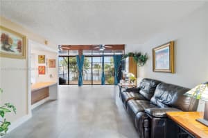 1512 NW 113th Way, Pembroke Pines, FL 33026, - MLS#A11837376