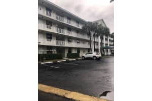 1715 Whitehall Dr 405 Davie, FL 33324 - MLS#A11837384