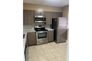 1715 Whitehall Dr 405 Davie, FL 33324 - MLS#A11837384