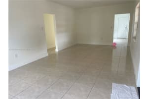 320 E 58th St Hialeah, FL 33013 - MLS#A11837408