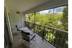 201 178th Dr APT 337, Sunny Isles Beach, FL 33160, - MLS#A11837430