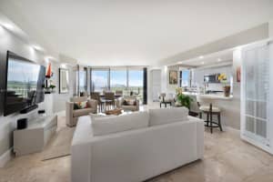 2000 Towerside Ter 1512, Miami