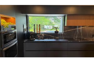 6381 Falconsgate Ave, Davie, FL 33331, Sold 09/17/25