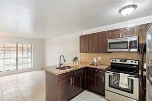 7241 Miami Lakes Dr APT D19, Miami Lakes, FL 33014, - MLS#A11837478
