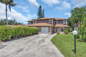 6181 Pine Tree Ln APT B, Tamarac, FL 33319, - MLS#A11837511