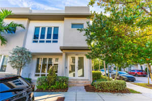 10426 NW 64th Ter, Doral, FL 33178 - MLS#A11837538