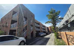 6800 W 16th Dr APT 302, Hialeah, FL 33014, - MLS#A11837542