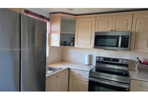 6800 W 16th Dr APT 302, Hialeah, FL 33014, - MLS#A11837542