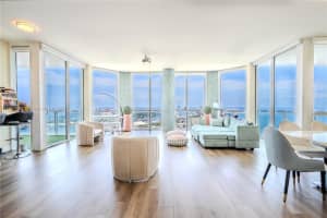 244 Biscayne Blvd 4803, Miami