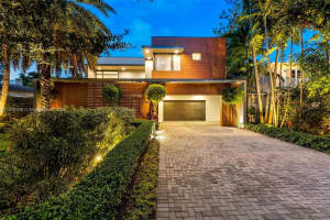 7621 Sw 59th Ct, South Miami