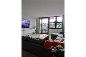 10101 E Bay Harbor Dr APT 402, Bay Harbor Islands, FL 33154, - MLS#A11837629