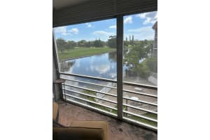 3776 Inverrary Blvd 301r, Lauderhill