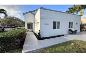 12239 NW 7th St, Miami, FL 33172, Sold 08/05/25