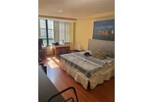 600 Three Islands Blvd 614, Hallandale Beach