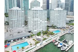 825 Brickell Bay Dr 847, Miami