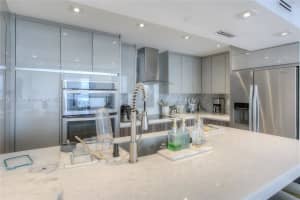 7545 E Treasure Dr APT 7H, North Bay Village, FL 33141, Sold 09/24/25