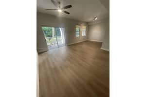 11605 Nw 89th St 112, Doral