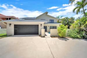 911 Mockingbird Ln, Plantation, FL 33324, Sold 08/21/25