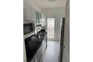 320 85th St APT 24, Miami Beach, FL 33141, - MLS#A11837834