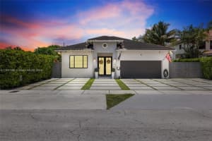 8236 Sw 36th St, Miami