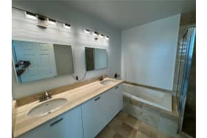 2146 Van Buren St APT 402, Hollywood, FL 33020, - MLS#A11837918