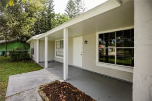274 SW Bridgeport Dr, Port St. Lucie, FL 34953, Sold 05/05/26