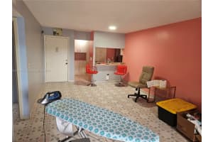 855 Ne 209th St 203-34, Miami