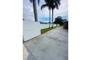 827 SW 3rd St, Florida City, FL 33034, - MLS#A11837955
