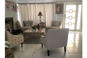 7170 Sw 9th St, Pembroke Pines