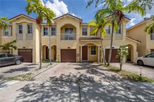 15057 Sw 9th Ter, Miami