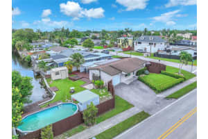 5751 SW 56th St, Davie, FL 33314, - MLS#A11838068