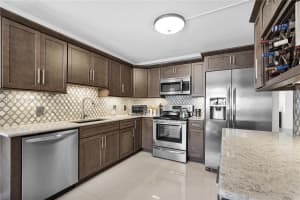 12650 SW 6th St APT 101K, Pembroke Pines, FL 33027, - MLS#A11838119