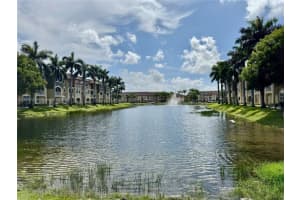 8800 Nw 107th Ct 202, Doral