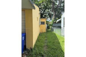 794 NW 44th St, Miami, FL 33127, Sold 09/09/25
