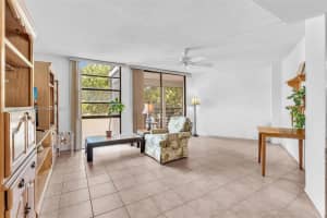 20400 Ne Country Club Dr 215, Aventura