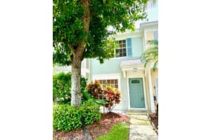 7886 Dixie Beach Cir 7886, Tamarac