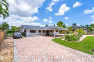 13325 Sw 32nd St Miami, FL 33175 - MLS#A11838302