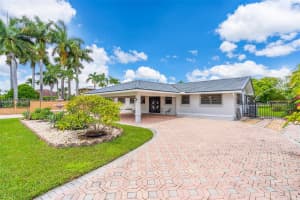 13325 Sw 32nd St Miami, FL 33175 - MLS#A11838302