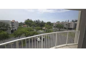8260 Sw 210th St 305, Cutler Bay