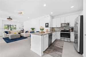 2184 Nw 6th St, Fort Lauderdale