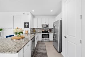 2184 NW 6th St, Fort Lauderdale, FL 33311, - MLS#A11838320