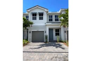 17017 SW 1st St, Pembroke Pines, FL 33027, - MLS#A11838352
