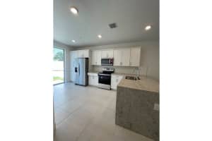 17017 SW 1st St, Pembroke Pines, FL 33027, - MLS#A11838352