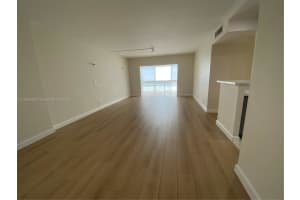 4400 Hillcrest Dr 314b, Hollywood