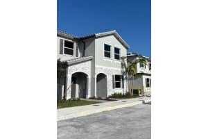 151 Se 11th Ave 151, Florida City
