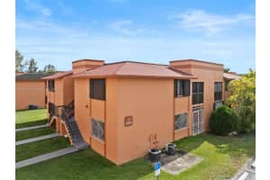 6395 W 27th Ct 104, Hialeah
