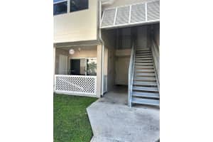 17580 NW 67th Pl, Hialeah, FL 33015, Sold 08/08/25