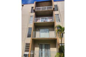 4841 Nw 7th St 203-4, Miami